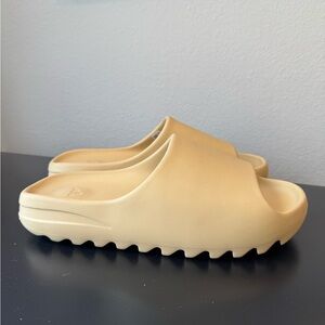 Adidas Yeezy Desert Sand Foam Sides